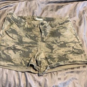 Womens 13/14 Maurices Camo Shorts